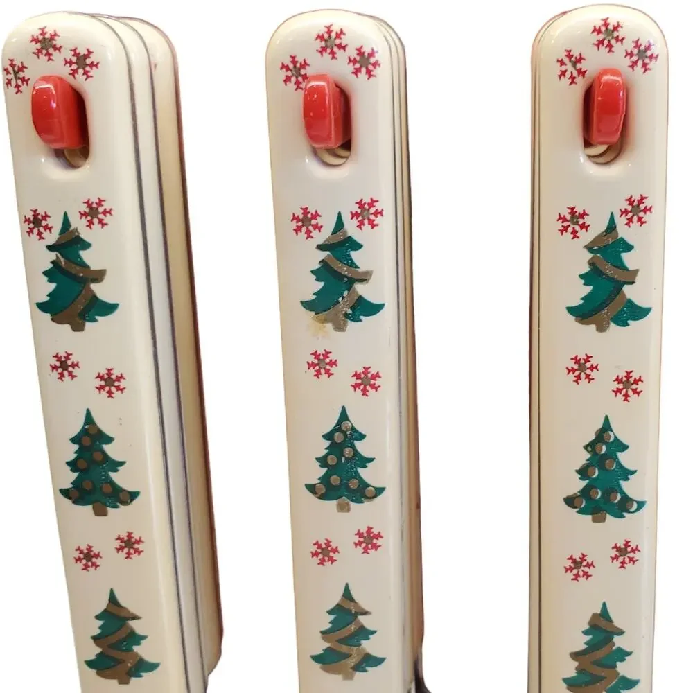 Oneida Holiday Colormates 46 Piece Set Plus Portable Caddy Christmas Flatware
